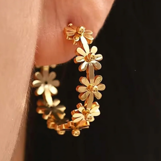 Daisy Gold Cluster Earrings