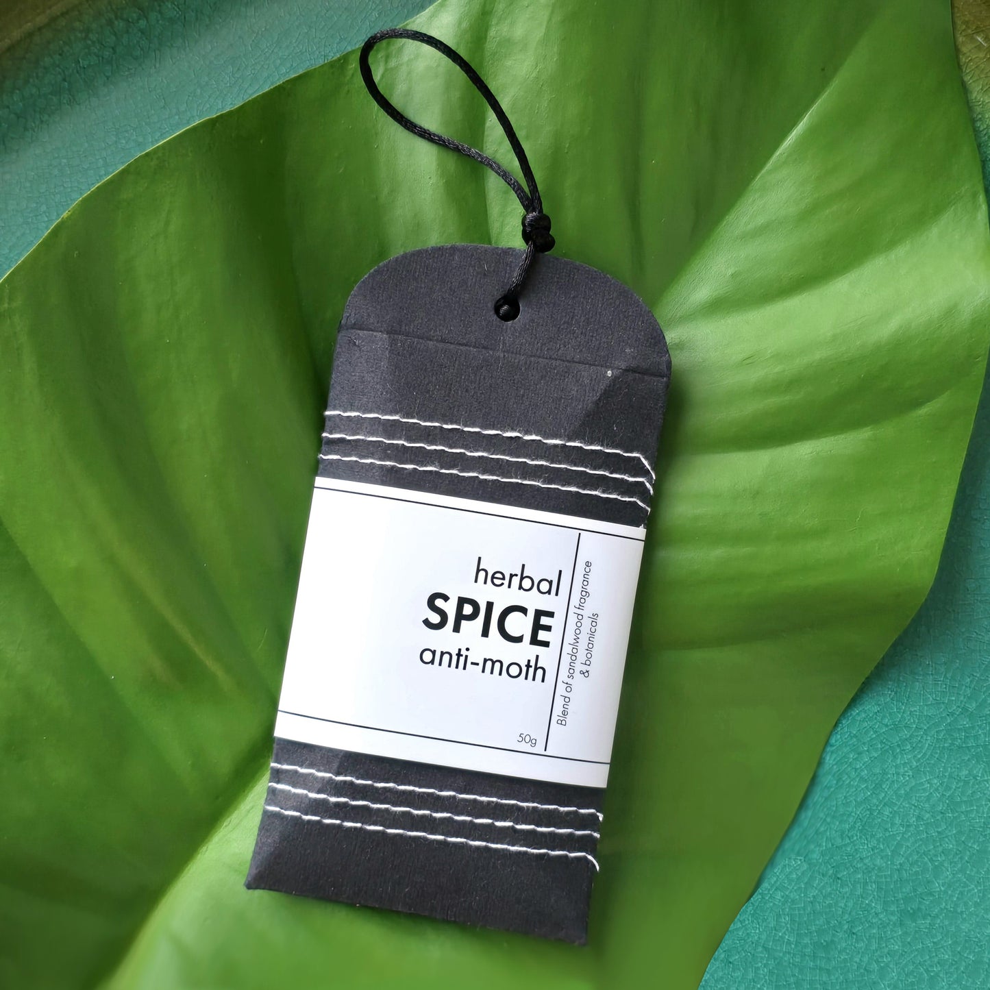 Tailormade_Herbal_Spice_Antimoth_Clothing_Protector2