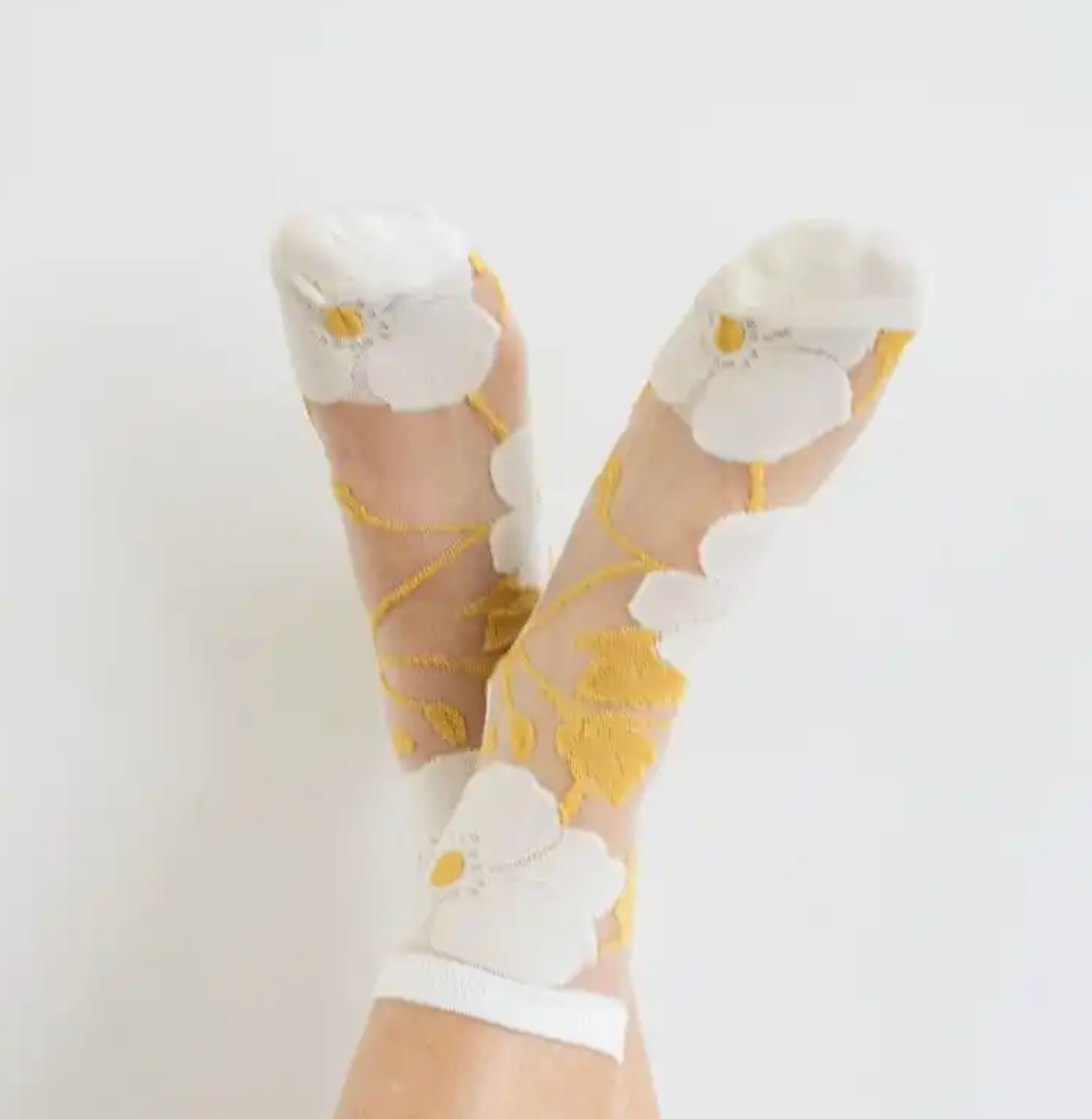 Vanessa Sheer Socks |