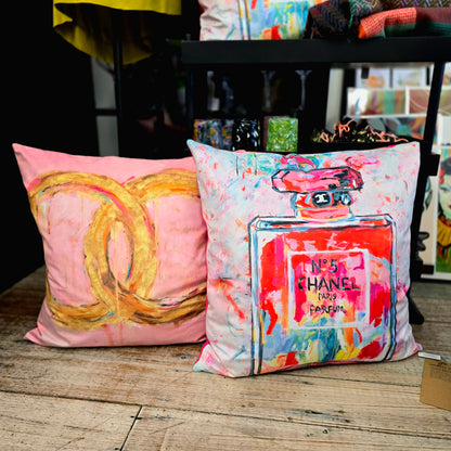 Le Forge | Velvet Bow Cushion