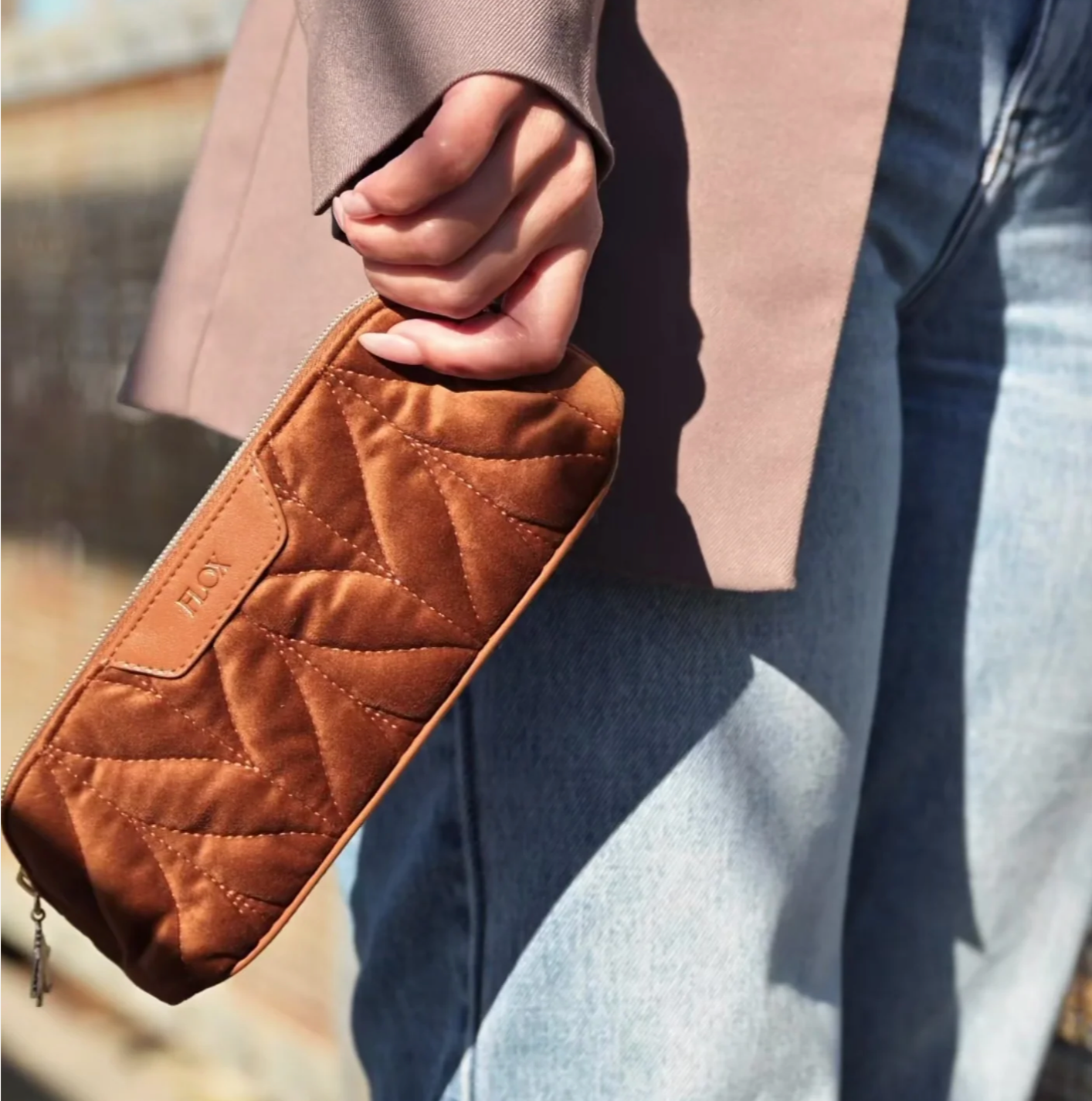 Ahi Velvet Cosmetic | Small