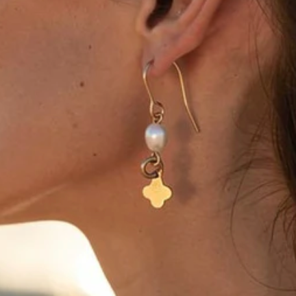 Cassie Pearl Drop Earrings