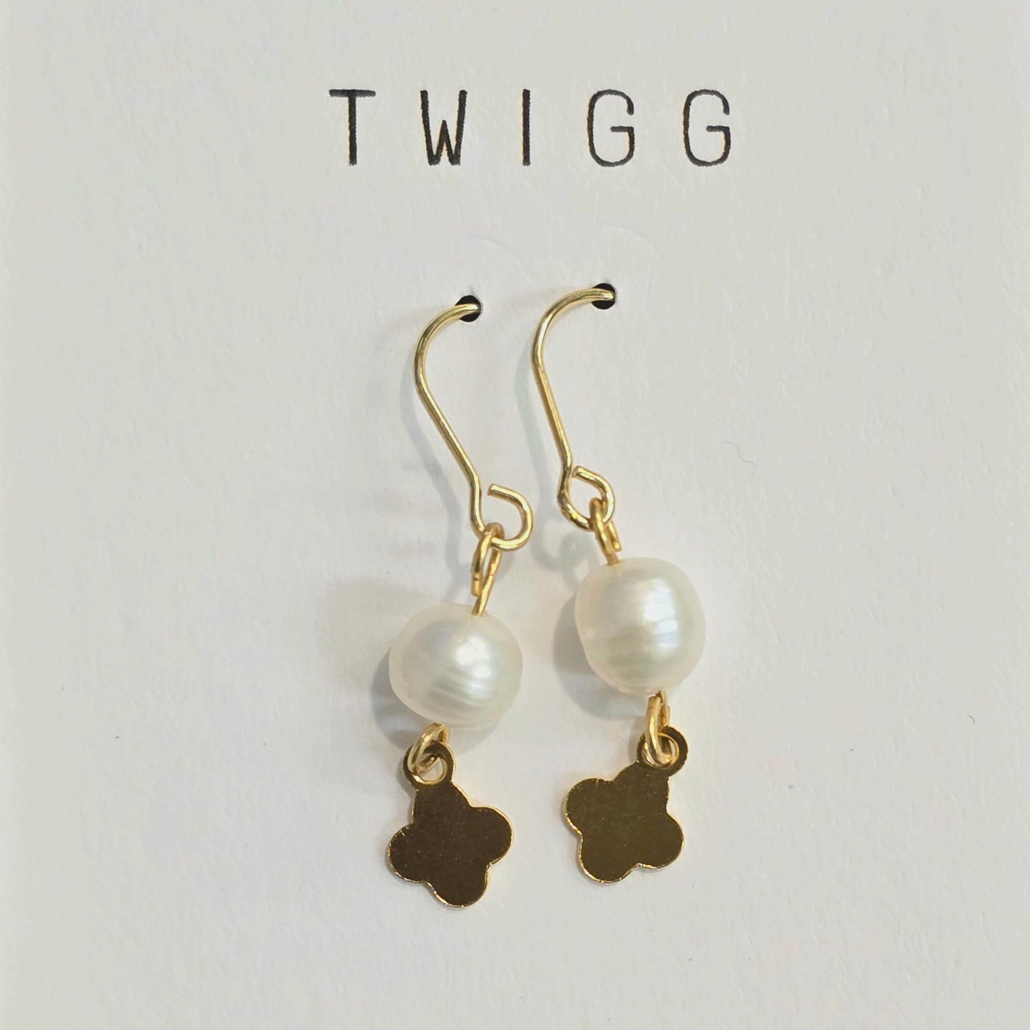 Cassie Pearl Drop Earrings
