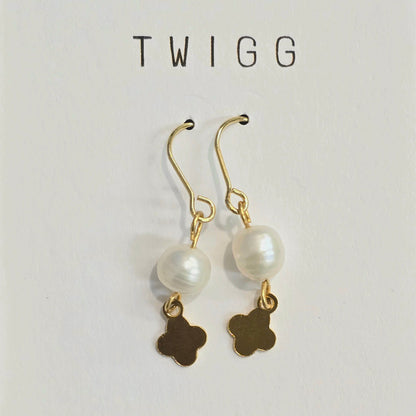 Cassie Pearl Drop Earrings