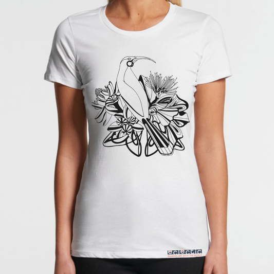 Huia Bird Womans T-Shirt eclecticdesignhouse