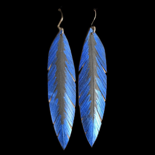 Pique Feather Earrings | Pearl Blue
