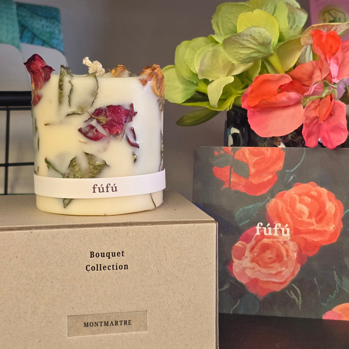 fu fu Montmartre Bouquet Pillar Candle | Large