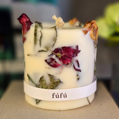 fu fu Montmartre Bouquet Pillar Candle | Large