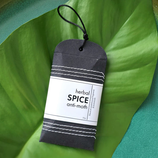 Tailormade_Herbal_Spice_Antimoth_Clothing_Protector2