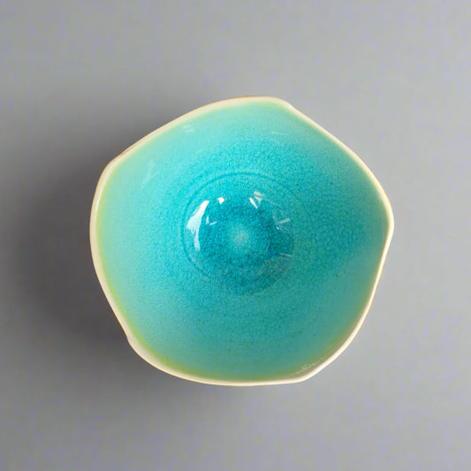 aimeemcleodnewzealandpotteryaquabowlporelain

