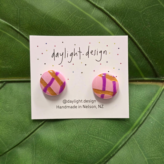 Daylight Design | Resin Studs Style 9