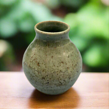 winnceramicsbudvaseceladonpotterynewzealandedh3