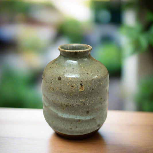 winnceramicsbudvaseceladonpotterynewzealandedh6